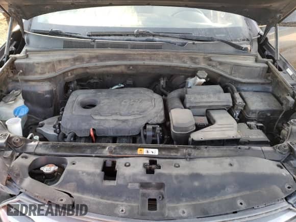 ✅ 2018 Hyundai Santa Fe 2.4L • VIN: 5XYZTDLB8JG523085 • Лот: 67651652. Опубликован ранее на Copart с пробегом 91 830 миль. Бесплатный доступ к архиву аукционных продаж из США и подробный отчёт об истории автомобиля на DreamBid. Изображение 12.