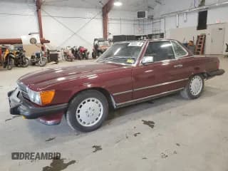 ✅ 1988 Mercedes-Benz 560 SL • VIN: WDBBA48D8JA081568 • Лот: 75203314. Опубликован ранее на Copart с пробегом 51 120 миль. Бесплатный доступ к архиву аукционных продаж из США и подробный отчёт об истории автомобиля на DreamBid. Изображение 1.