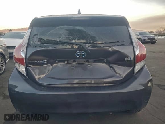 ✅ 2015 Toyota Prius Two • VIN: JTDKDTB32F1577427 • Lot: 94697685. Listed on Copart with 133,307 mi. Free auction sales archive from the USA and detailed vehicle history report at DreamBid. Image 6.