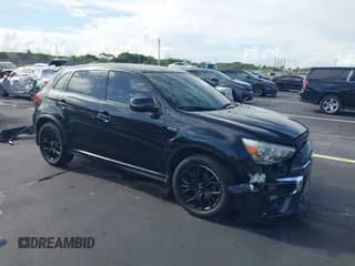 ✅ 2018 Mitsubishi Outlander ES • VIN: JA4AP3AU3JU008178 • Lot: 42743085. Wystawiony na IAAI z przebiegiem 131 066 mil. Bezpłatny archiwum sprzedaży aukcyjnych z USA i szczegółowy raport historii pojazdu na DreamBid. Zdjęcie 1.