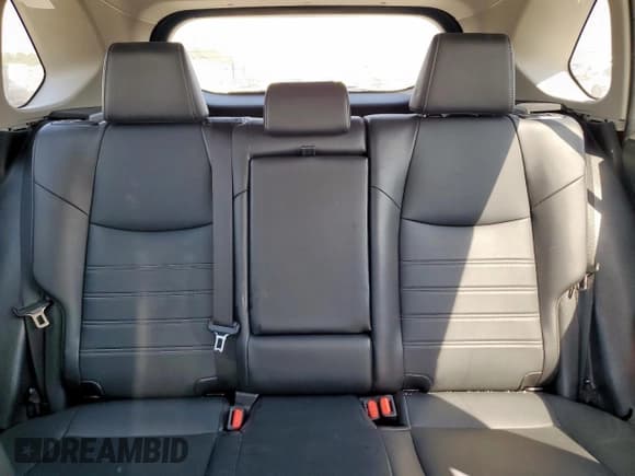 ✅ 2024 Toyota RAV4 XLE Premium • VIN: 2T3C1RFV0RW303029 • Lot: 80878605. Wystawiony na Copart z przebiegiem 27 666 mil. Bezpłatny archiwum sprzedaży aukcyjnych z USA i szczegółowy raport historii pojazdu na DreamBid. Zdjęcie 10.