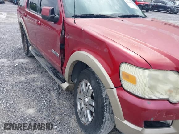 ✅ 2006 Ford Explorer Eddie Bauer • VIN: 1FMEU64846ZA06669 • Lot: 42619662. Wystawiony na IAAI z przebiegiem 200 586 mil. Bezpłatny archiwum sprzedaży aukcyjnych z USA i szczegółowy raport historii pojazdu na DreamBid. Zdjęcie 6.