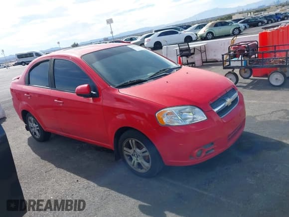 ✅ 2011 Chevrolet Aveo 2LT • VIN: KL1TG5DE2BB134437 • Lot: 41605283. Wystawiony na IAAI z przebiegiem 107 673 mil. Bezpłatny archiwum sprzedaży aukcyjnych z USA i szczegółowy raport historii pojazdu na DreamBid. Zdjęcie 1.