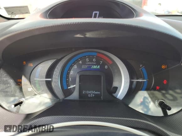 ✅ 2010 Honda Insight EX • VIN: JHMZE2H71AS036838 • Lot: 89672125. Listed on Copart with 210,434 mi. Free auction sales archive from the USA and detailed vehicle history report at DreamBid. Image 9.