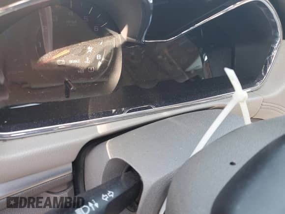 2016 Chevrolet Traverse LS z VIN 1GNKRFED0GJ200370, wystawiony jako Copart lot #86470515 z przebiegiem 156 052 mil mil oraz Czysty tytuł • Clean title. Historia ofert i sprzedaży dostępna na DreamBid. Obrazek 10.