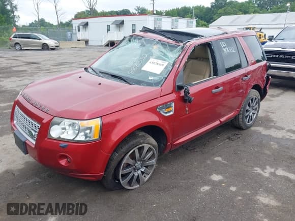 ✅ 2008 Land Rover LR2 HSE • VIN: SALFT24N28H089546 • Lot: 43028889. Wystawiony na IAAI z przebiegiem 98 476 mil. Bezpłatny archiwum sprzedaży aukcyjnych z USA i szczegółowy raport historii pojazdu na DreamBid. Zdjęcie 2.