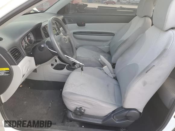 ✅ 2010 Hyundai Accent GS • VIN: KMHCM3AC1AU166318 • Лот: 45766445. Опубликован ранее на Copart с пробегом 224 096 миль. Бесплатный доступ к архиву аукционных продаж из США и подробный отчёт об истории автомобиля на DreamBid. Изображение 7.