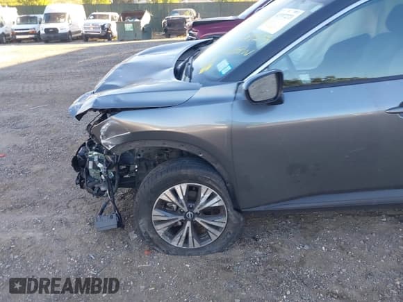 ✅ 2023 Nissan Rogue SV • VIN: JN8BT3BB0PW490192 • Lot: 43397273. Wystawiony na IAAI z przebiegiem 37 657 mil. Bezpłatny archiwum sprzedaży aukcyjnych z USA i szczegółowy raport historii pojazdu na DreamBid. Zdjęcie 6.