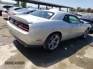 ✅ 2021 Dodge Challenger R/T • VIN: 2C3CDZBT7MH546863 • Lot: 49876803. Wystawiony na Copart z przebiegiem 40 411 mil. Bezpłatny archiwum sprzedaży aukcyjnych z USA i szczegółowy raport historii pojazdu na DreamBid. Zdjęcie 3.