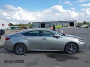 ✅ 2016 Lexus ES 330 • VIN: 58ABK1GG5GU022269 • Lot: 43299668. Listed on IAAI with 94,431 mi. Free auction sales archive from the USA and detailed vehicle history report at DreamBid. Image 13.