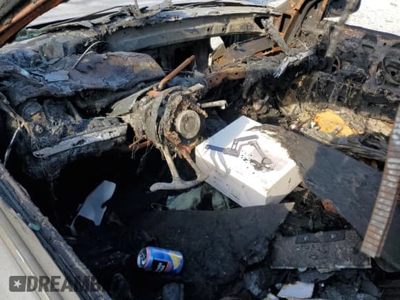 ✅ 1998 Ford Crown Victoria LX • VIN: 2FAFP74WXWX100653 • Lot: 54918215. Listed on Copart with Not provided. Free auction sales archive from the USA and detailed vehicle history report at DreamBid. Image 8.