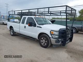 ✅ 2014 Ford F-250 XL • VIN: 1FT7X2A67EEB40470 • Lot: 43844580. Wystawiony na IAAI z przebiegiem 177 337 mil. Bezpłatny archiwum sprzedaży aukcyjnych z USA i szczegółowy raport historii pojazdu na DreamBid. Zdjęcie 1.