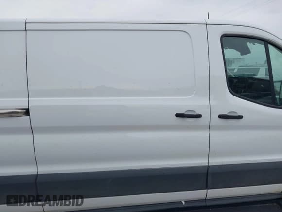 ✅ 2021 Ford Transit Cargo • VIN: 1FTYE1Y85MKA37544 • Lot: 43160253. Listed on IAAI with 376,838 mi. Free auction sales archive from the USA and detailed vehicle history report at DreamBid. Image 13.