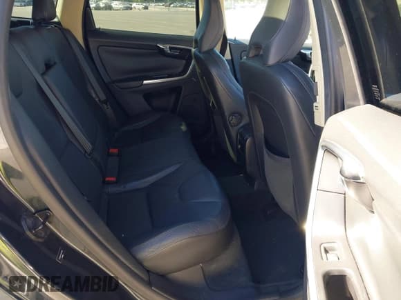 ✅ 2013 Volvo XC60 3.2L • VIN: YV4952DL5D2407389 • Lot: 43809593. Listed on IAAI with 154,132 mi. Free auction sales archive from the USA and detailed vehicle history report at DreamBid. Image 8.