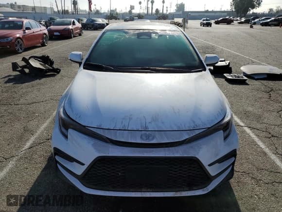 ✅ 2025 Toyota Corolla XSE • VIN: 5YFT4MCEXSP231674 • Lot: 68929725. Wystawiony na Copart z przebiegiem 2 062 mil. Bezpłatny archiwum sprzedaży aukcyjnych z USA i szczegółowy raport historii pojazdu na DreamBid. Zdjęcie 5.