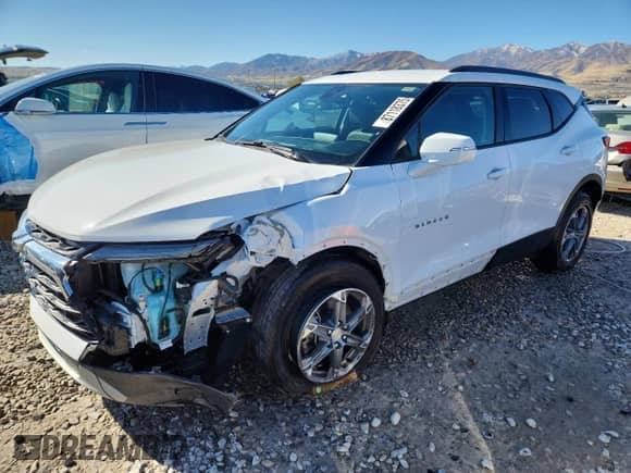 2024 Chevrolet Blazer LT с VIN 3GNKBJR4XRS197917, выставлен на аукционе Copart как лот 87118375 с пробегом 15 220 миль миль и Списание • Salvage title. История ставок и продаж доступна на DreamBid. Изображение 1.