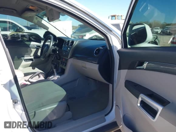 ✅ 2009 Saturn VUE XE • VIN: 3GSCL33P09S521261 • Lot: 43668052. Listed on IAAI with 94,026 mi. Free auction sales archive from the USA and detailed vehicle history report at DreamBid. Image 5.