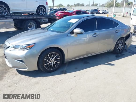 ✅ 2017 Lexus ES 350 • VIN: 58ABK1GG7HU038149 • Lot: 43386547. Listed on IAAI with 63,207 mi. Free auction sales archive from the USA and detailed vehicle history report at DreamBid. Image 2.