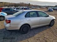 ✅ 2009 Volkswagen Jetta S • VIN: 3VWJZ71K79M036293 • Lot: 94152295. Listed on Copart with 151,542 mi. Free auction sales archive from the USA and detailed vehicle history report at DreamBid. Image 3.