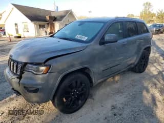 ✅ 2022 Jeep Grand Cherokee Laredo X • VIN: 1C4RJFAGXNC114550 • Лот: 82388875. Опубликован ранее на Copart с пробегом 47 558 миль. Бесплатный доступ к архиву аукционных продаж из США и подробный отчёт об истории автомобиля на DreamBid. Изображение 1.