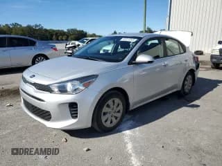 ✅ 2020 Kia Rio S • VIN: 3KPA24AD3LE314857 • Lot: 92511345. Wystawiony na Copart z przebiegiem 63 222 mil. Bezpłatny archiwum sprzedaży aukcyjnych z USA i szczegółowy raport historii pojazdu na DreamBid. Zdjęcie 1.