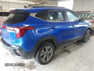 ✅ 2024 Kia Seltos S • VIN: KNDEUCAA1R7511398 • Лот: 43474953. Опубликован ранее на IAAI с пробегом 24 532 миль. Бесплатный доступ к архиву аукционных продаж из США и подробный отчёт об истории автомобиля на DreamBid. Изображение 4.