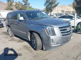 ✅ 2019 Cadillac Escalade Premium Luxury • VIN: 1GYS4CKJ4KR302758 • Lot: 43486919. Wystawiony na IAAI z przebiegiem 79 315 mil. Bezpłatny archiwum sprzedaży aukcyjnych z USA i szczegółowy raport historii pojazdu na DreamBid. Zdjęcie 1.