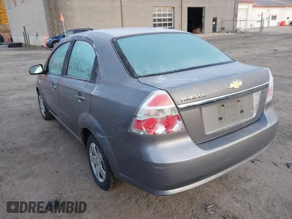 ✅ 2008 Chevrolet Aveo LS • VIN: KL1TD56678B252877 • Lot: 41755364. Wystawiony na IAAI z przebiegiem 127 186 mil. Bezpłatny archiwum sprzedaży aukcyjnych z USA i szczegółowy raport historii pojazdu na DreamBid. Zdjęcie 3.