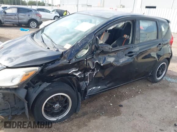 ✅ 2015 Nissan Note SL • VIN: 3N1CE2CP4FL423519 • Lot: 43524050. Listed on IAAI with Not provided. Free auction sales archive from the USA and detailed vehicle history report at DreamBid. Image 6.