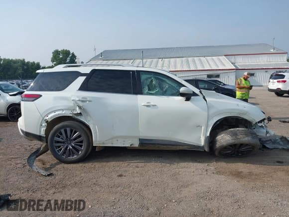 ✅ 2024 Nissan Pathfinder SL • VIN: 5N1DR3CD0RC241782 • Лот: 42887417. Опубликован ранее на IAAI с пробегом Не указан. Бесплатный доступ к архиву аукционных продаж из США и подробный отчёт об истории автомобиля на DreamBid. Изображение 13.