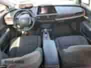 2025 Toyota Prius SE с VIN JTDACACU9S3049067, выставлен на аукционе Copart как лот 67230145 с пробегом 1 461 миль миль и Списание • Salvage title. История ставок и продаж доступна на DreamBid. Изображение 8.