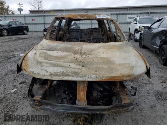 ✅ 2021 Volkswagen Tiguan SE • VIN: 3VV2B7AX9MM034904 • Lot: 86943014. Wystawiony na Copart z przebiegiem Nie podano. Bezpłatny archiwum sprzedaży aukcyjnych z USA i szczegółowy raport historii pojazdu na DreamBid. Zdjęcie 5.