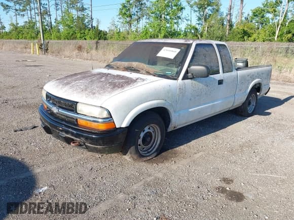 ✅ 2003 Chevrolet S-10 • VIN: 1GCCS19H238271038 • Лот: 42046860. Опубликован ранее на IAAI с пробегом 135 706 миль. Бесплатный доступ к архиву аукционных продаж из США и подробный отчёт об истории автомобиля на DreamBid. Изображение 2.