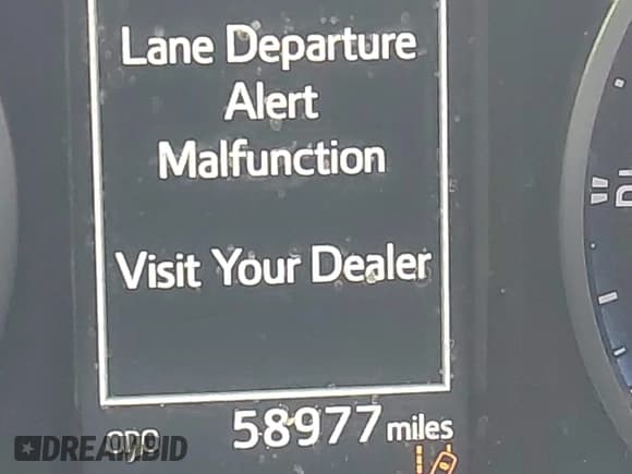 ✅ 2018 Toyota RAV4 XLE • VIN: JTMRFREV3JJ736487 • Лот: 43407148. Опубликован ранее на IAAI с пробегом 58 977 миль. Бесплатный доступ к архиву аукционных продаж из США и подробный отчёт об истории автомобиля на DreamBid. Изображение 15.