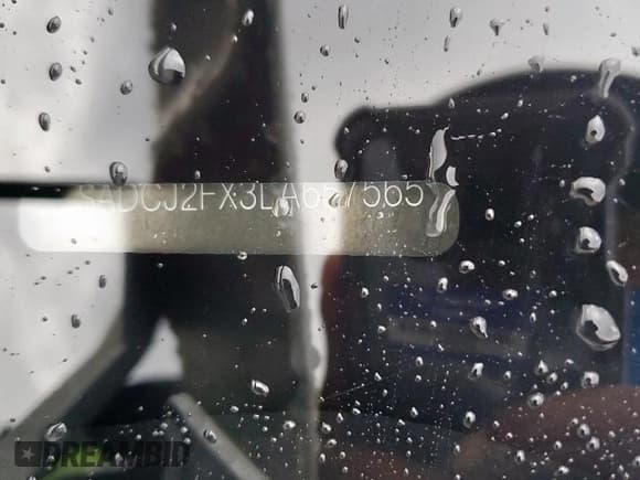 ✅ 2020 Jaguar F-Pace 25t Premium • VIN: SADCJ2FX3LA657565 • Lot: 81750005. Listed on Copart with 59,553 mi. Free auction sales archive from the USA and detailed vehicle history report at DreamBid. Image 14.