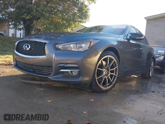 ✅ 2014 Infiniti Q50 Premium • VIN: JN1BV7APXEM686890 • Lot: 43689504. Wystawiony na IAAI z przebiegiem 162 380 mil. Bezpłatny archiwum sprzedaży aukcyjnych z USA i szczegółowy raport historii pojazdu na DreamBid. Zdjęcie 2.