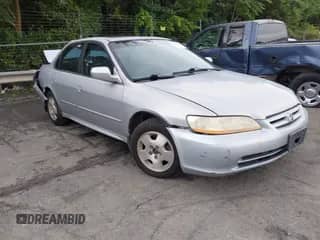 2001 Honda Accord EX с VIN 1HGCG16561A008313, выставлен на аукционе IAAI как лот 42939873 с пробегом Не указан миль и . История ставок и продаж доступна на DreamBid. Изображение 1.
