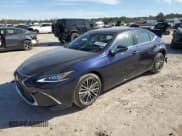 ✅ 2022 Lexus ES 350 • VIN: 58ADZ1B18NU133242 • Лот: 47634685. Опубликован ранее на Copart с пробегом 18 438 миль. Бесплатный доступ к архиву аукционных продаж из США и подробный отчёт об истории автомобиля на DreamBid. Изображение 1.