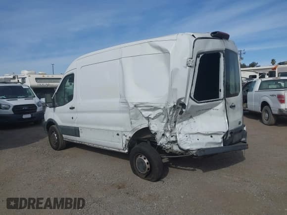 ✅ 2018 Ford Transit • VIN: 1FTYR1CM2JKB03536 • Lot: 41397754. Listed on IAAI with 81,080 mi. Free auction sales archive from the USA and detailed vehicle history report at DreamBid. Image 3.