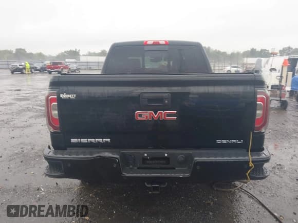 ✅ 2016 GMC Sierra 1500 Denali • VIN: 3GTU2PEC0GG114996 • Лот: 43105627. Опубликован ранее на IAAI с пробегом 326 754 миль. Бесплатный доступ к архиву аукционных продаж из США и подробный отчёт об истории автомобиля на DreamBid. Изображение 16.