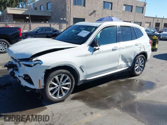 ✅ 2018 BMW X3 xDrive30i • VIN: 5UXTR9C58JLD68555 • Lot: 43562567. Wystawiony na IAAI z przebiegiem 52 885 mil. Bezpłatny archiwum sprzedaży aukcyjnych z USA i szczegółowy raport historii pojazdu na DreamBid. Zdjęcie 2.