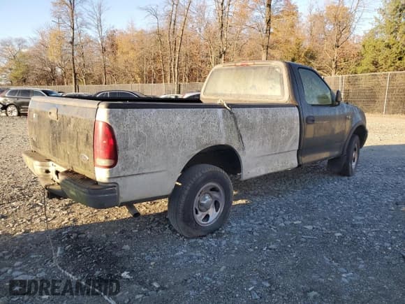 ✅ 2003 Ford F-150 XL • VIN: 1FTRF182X3NA77709 • Lot: 91856995. Listed on Copart with Not provided. Free auction sales archive from the USA and detailed vehicle history report at DreamBid. Image 3.