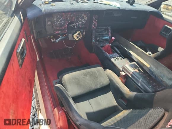 ✅ 1989 Chevrolet Camaro • VIN: 1G1FP21E1KL193491 • Лот: 70577965. Опубликован ранее на Copart с пробегом 233 768 миль. Бесплатный доступ к архиву аукционных продаж из США и подробный отчёт об истории автомобиля на DreamBid. Изображение 8.