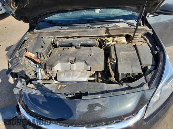 2015 Chevrolet Malibu LS z VIN 1G11B5SL9FF285640, wystawiony jako Copart lot #82276285 z przebiegiem 137 727 mil mil oraz Szkoda całkowita • Salvage title. Historia ofert i sprzedaży dostępna na DreamBid. Obrazek 11.