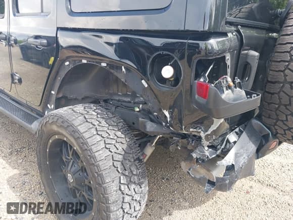 ✅ 2022 Jeep Wrangler Unlimited Sahara • VIN: 1C4HJXEG6NW195167 • Lot: 42236986. Listed on IAAI with 41,023 mi. Free auction sales archive from the USA and detailed vehicle history report at DreamBid. Image 6.