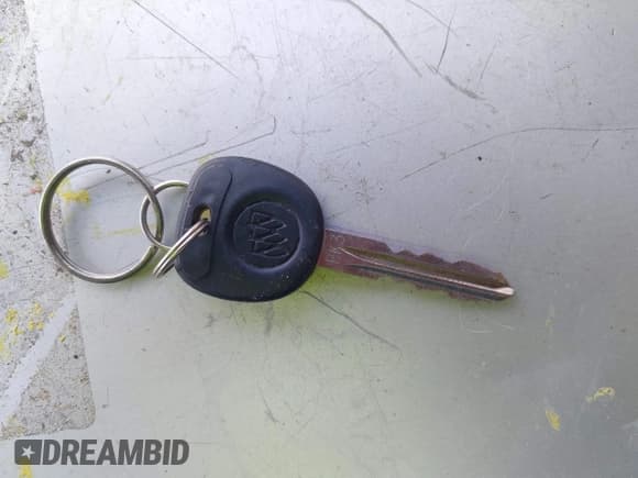 ✅ 2009 Buick LaCrosse CX • VIN: 2G4WC582091247391 • Лот: 43225586. Опубликован ранее на IAAI с пробегом 204 043 миль. Бесплатный доступ к архиву аукционных продаж из США и подробный отчёт об истории автомобиля на DreamBid. Изображение 11.