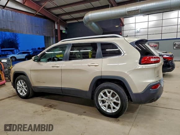 ✅ 2014 Jeep Cherokee Latitude • VIN: 1C4PJMCB3EW186248 • Lot: 96553205. Wystawiony na Copart z przebiegiem 170 423 mil. Bezpłatny archiwum sprzedaży aukcyjnych z USA i szczegółowy raport historii pojazdu na DreamBid. Zdjęcie 2.