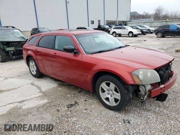 2005 Dodge Magnum SE с VIN 2D4FV48V15H130104, выставлен на аукционе Copart как лот 44887895 с пробегом 201 848 миль миль и Списание • Salvage title. История ставок и продаж доступна на DreamBid. Изображение 4.
