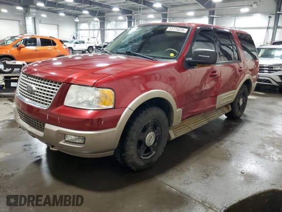 ✅ 2005 Ford Expedition Eddie Bauer • VIN: 1FMFU18505LA32517 • Lot: 51774225. Listed on Copart with 236,079 mi. Free auction sales archive from the USA and detailed vehicle history report at DreamBid. Image 1.