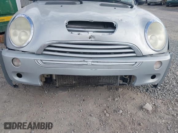 ✅ 2004 MINI Hardtop S • VIN: WMWRE33454TD80661 • Lot: 43619104. Listed on IAAI with 179,579 mi. Free auction sales archive from the USA and detailed vehicle history report at DreamBid. Image 6.
